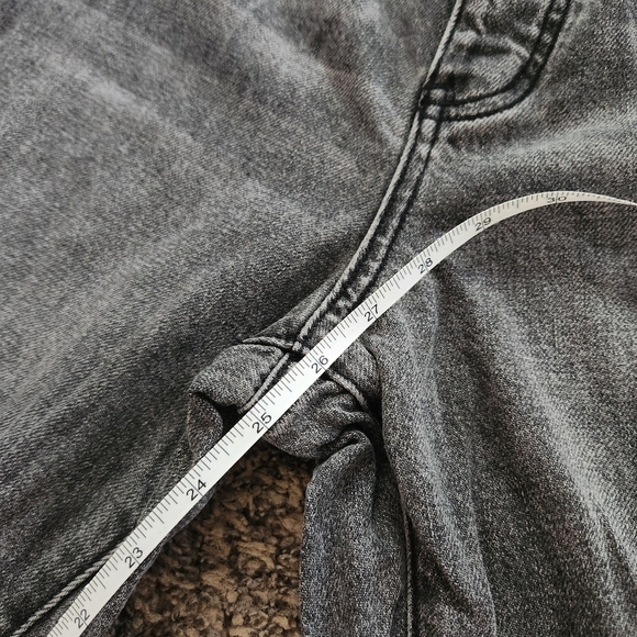 UO BDG Black Wash Distressed High Rise Slim Straight Jeans - Picture 11 of 11